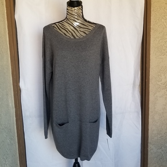 Vince Sweaters - Vince- wool blend gray tunic sweater size medium